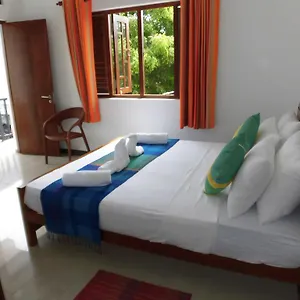 Pick & Go White House Negombo