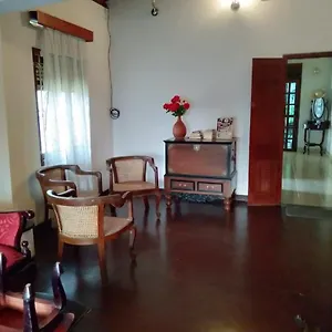 Сasa de vacaciones Lidwins 15 Minutes To The Airport, Negombo