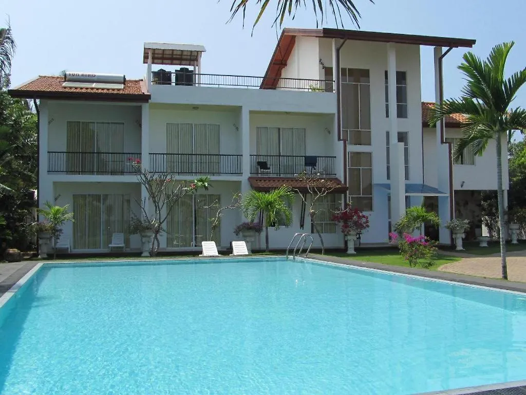 Bed & Breakfast Rainbow Lagoon Resort Negombo Sri Lanka
