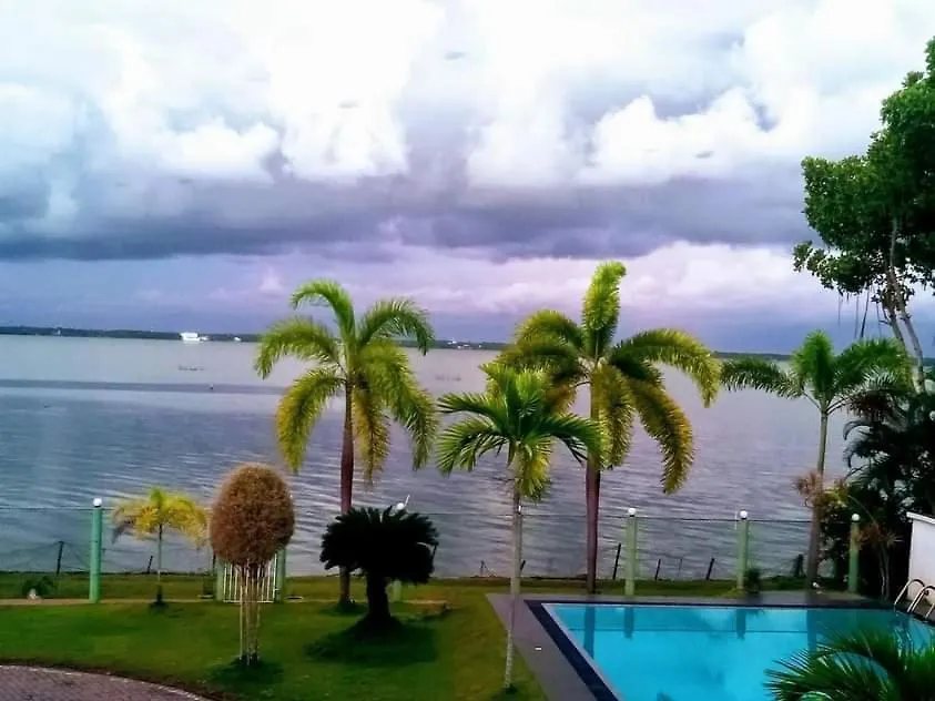 Bed & Breakfast Rainbow Lagoon Resort Negombo
